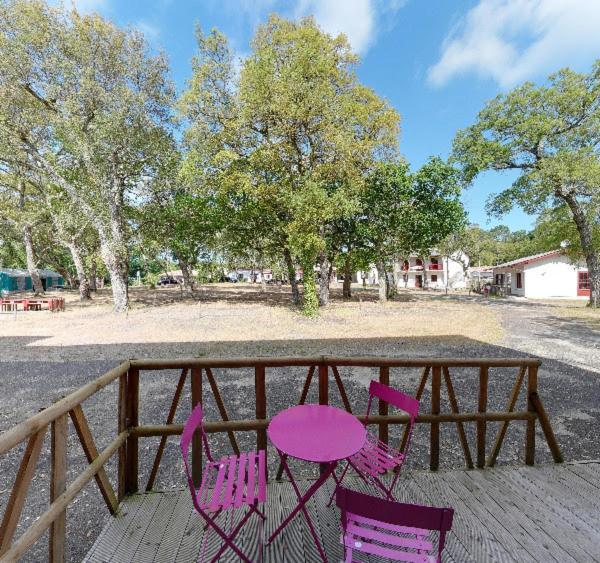 Хостел Nouvel Horizon Guest Center Landes В'є-Буко-ле-Бен Екстер'єр фото